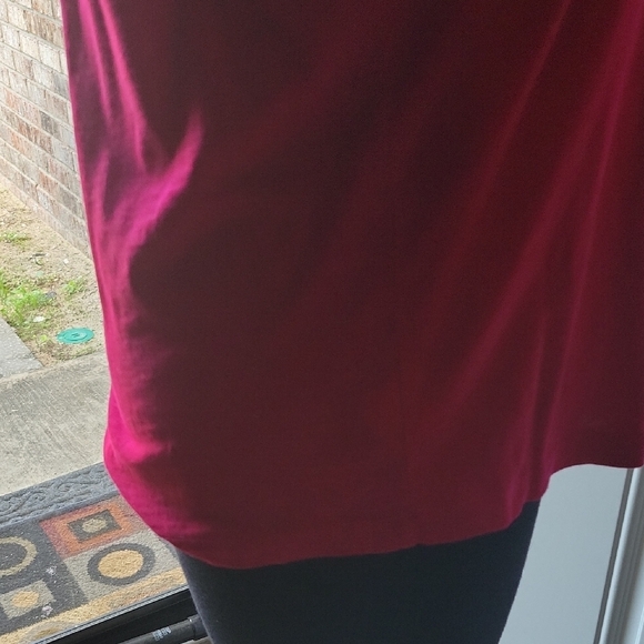 LOFT Red Fitted Short Sleeve Tee - Picture 5 of 6